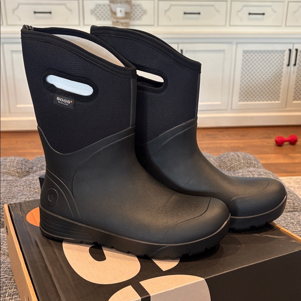 BOGS Black Insulated Boots